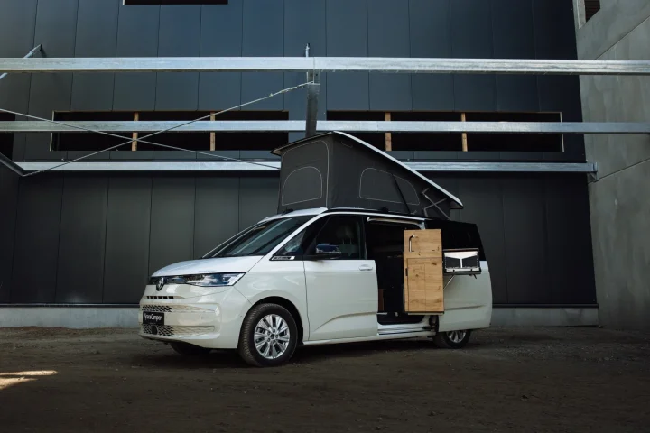 VW MULTIVAN SpaceCamper Classic+ mit Original VW New California Beach Aufstelldach